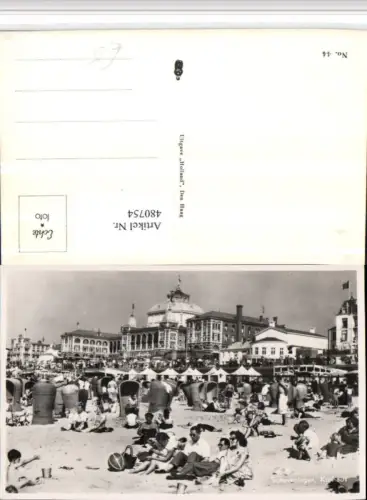 480754,Netherlands Den Haag Scheveningen Kurhaus Strandleben Strand