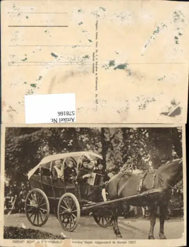 578166,Drentsche Boeren Buren Typen Kutsche 1927 Ziehharmonika
