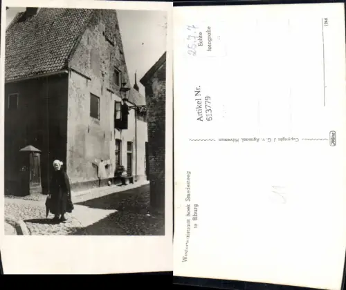 613779,Foto Ak Westerwalstraat hoek Smedesteeg te Elburg Frau Netherlands