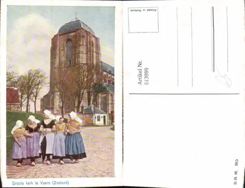 613999,Groote kerk te Veere Zeeland Mädchen Tracht Volkstypen Kirche Netherlands