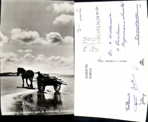 614014,Foto Ak Terschelling Volgeladen aat de strandjutter huiswaarts Pferdewagen Strand Netherlands