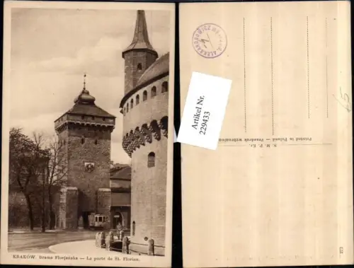 229433,Krakow Krakau Brama Florjanska Portal Turm Straßenbahn
