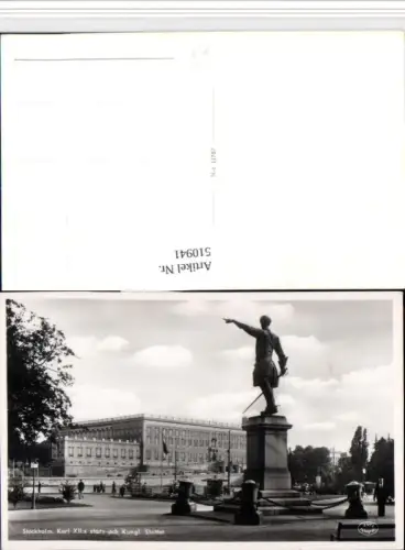510941,Sweden Stockholm Karl XII staty och Slottet Denkmal Schloss