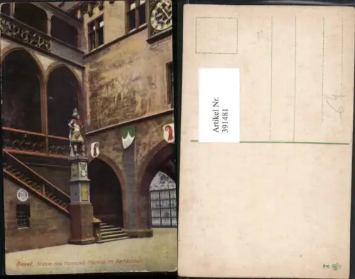 391481,Basel Statue des Munacius Plancus im Rathaus-Hof