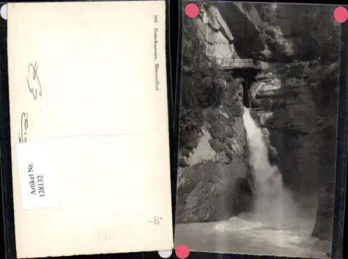 128132,Lauterbrunnen Trümmelbach Ansicht Wasserfall m. Mann Kt. Bern