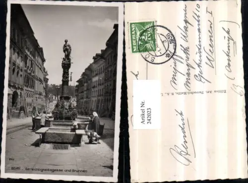 242023,Bern Gerechtigkeitsgasse und Brunnen
