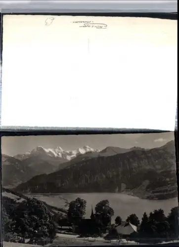 309527,Beatenberg Kirche m. Eiger Mönch u. Jungfrau Bergkulisse Kt Bern