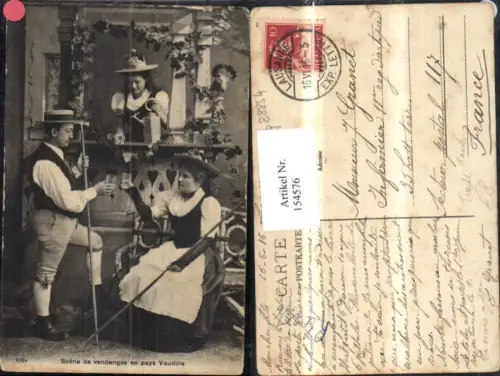 154576,Lausanne Scene de vendanges en pays Vaudois Ansicht Mann Frau i. Tracht m. Wein Trinken Glas 1916 Kt Waadt
