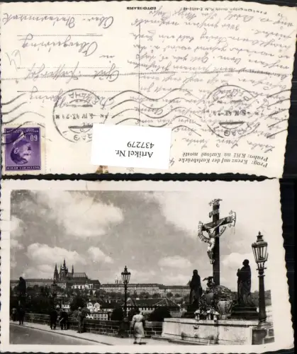 437279,Prag Praha Kriz na Karlove moste Kreuz auf der Karlsbrücke m. Burg