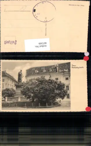667209,Graz Freiheitsplatz Statue Denkmal