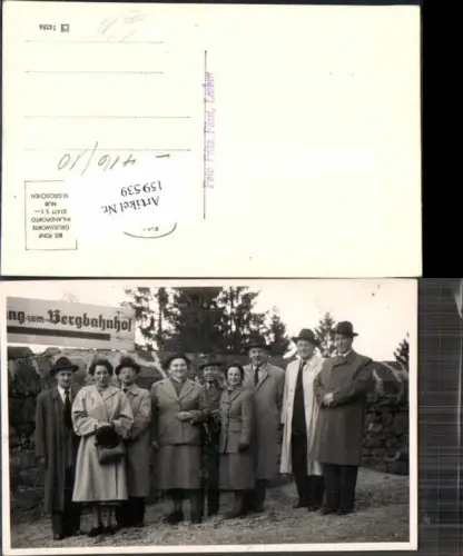 159539,FotoAK Bergbahnhof Leoben Umgebung pub Fritz Fürst Frauen m. Handtasche Hut