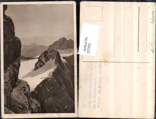 227552,Tiefblick v. Dachsteingipfel b. Ramsau Bergkulisse