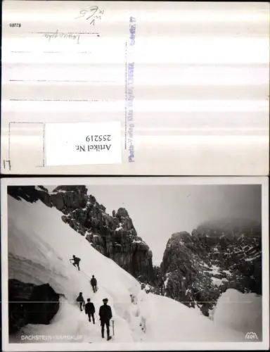 255219,Dachstein Randkluft b. Ramsau am Dachstein Bergkulisse Tourengeher pub Max Mayer 204