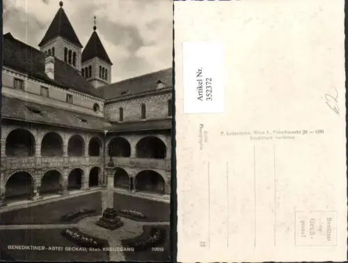 352372,Benediktinerabtei Seckau Kreuzgang Arkaden