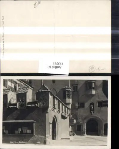175541,Hall i. Tirol Rathaus Detailansicht im Ort