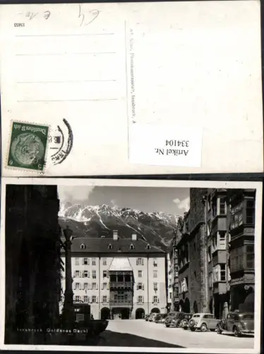 334104,Innsbruck Goldenes Dachl Brunnen Oldtimer Bergkulisse