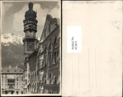 413871,Foto AK Innsbruck Stadtturm Goldenes Dachl Bergkulisse