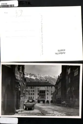 436070,Innsbruck Straßenansicht Goldenes Dachl Brunnen Bergkulisse