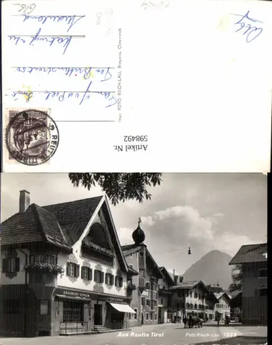 598492,Foto Ak Aus Reutte Dorfpartie Kutsche pub Risch-Lau 1323