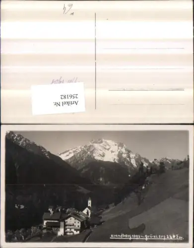 256182,Brandberg Totale Kirche m. Grünberg Bergkulisse b. Zell am Ziller