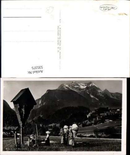 535375,Kreuz bei Hochsteg Zillertal Mayrhofen Bäuerinnen Bauern Tracht