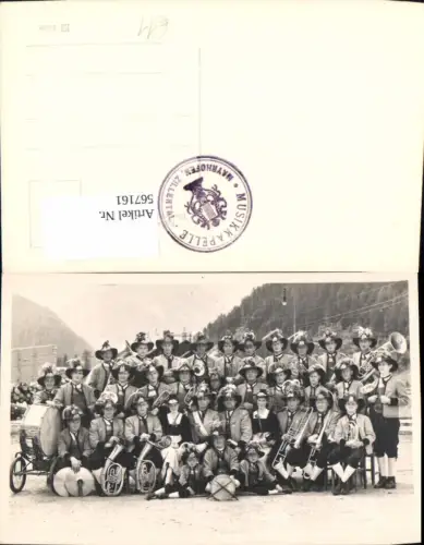 567161,Foto Ak Gruppenbild Musikkapelle Mayrhofen Zillertal Tracht Volkstypen