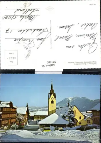 Dorfplatz in Schwarzenberg im Bregenzerwald Kirche Winterbild