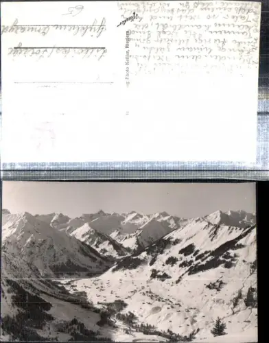 307747,Kleinwalsertal Mittelberg Totale m. Bergunt- und Derrental Bergkulisse Winterbild