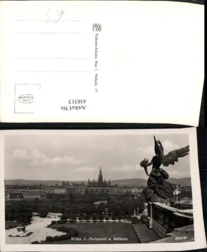 438313,Wien Innere Stadt Parlament u. Rathaus Statue