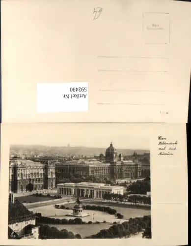 592490,Foto Ak Wien Innere Stadt Heldendenkmal u. Museen Vienna