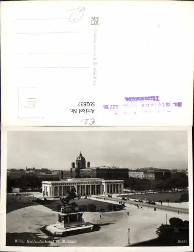 592837,Foto Ak Wien Innere Stadt Heldendenkmal m. Museum Vienna