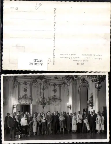 248223,Wien Hietzing Schloss Schönbrunn Innenansicht Personen Gruppenfoto