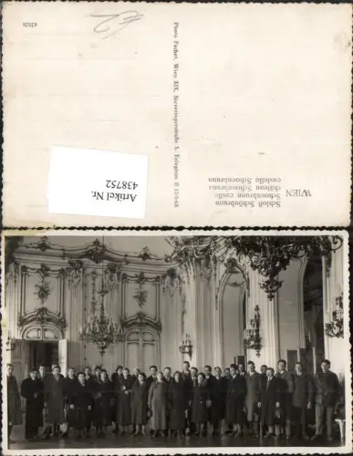 438752,Wien Hietzing Schloss Schönbrunn Innenansicht Gruppenbild