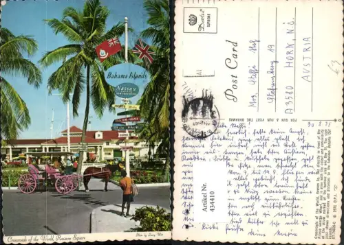 434410,Bahamas Bahama Islands Nassau Rawson Square Crossroads of the world Kutsche