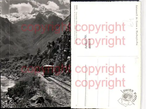 468018,Peru Autocarril de Cuzco a Machupicchu Bergbahn Bergkulisse