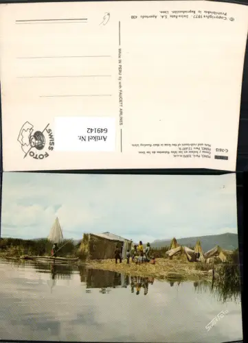 649142,Puno Peru Casas y balsas en las islas flotantes de los Uros Boot Hütte Volkstypen