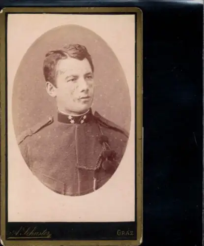 411525,CDV Soldat Uniform Ordensspang Passepartout pub A. Schuster Graz