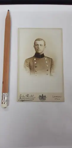 595012,Fotografie CDV Foto Atelier Fritz Rühl Landau in Pfalz Soldat Uniform