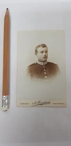 595037,Fotografie CDV Foto Atelier A. Friedrich München Soldat Uniform