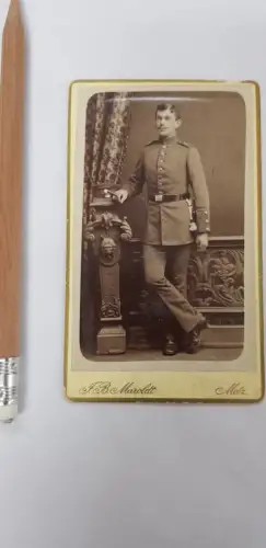595047,Fotografie CDV Foto Atelier F.B. Maroldt Metz Soldat Uniform Dolch Regiment 8