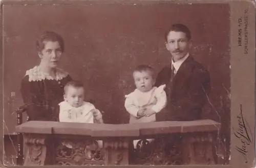 Fotografie Atelier Max Jäger Krems an der Donau Mutter Kinder Vater Familie