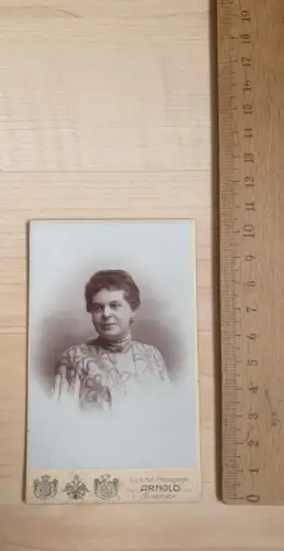 Fotografie Friedrich Arnold Innsbruck Frau Ohrringe Ohrring