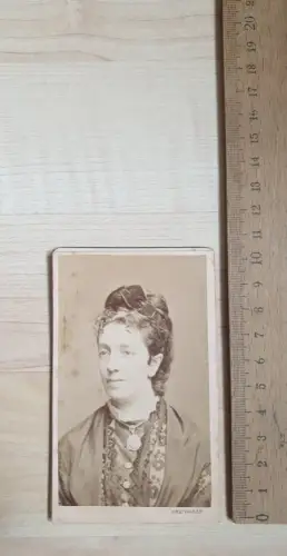 Fotografie Krziwanek Wien Neubau Ischl Frau Portrait