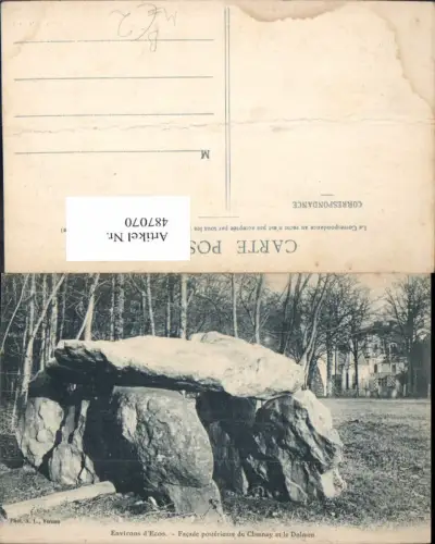 487070,Gesteinsformation Environs d Ecos Facade posterieure du Chesnay et le Dolmen