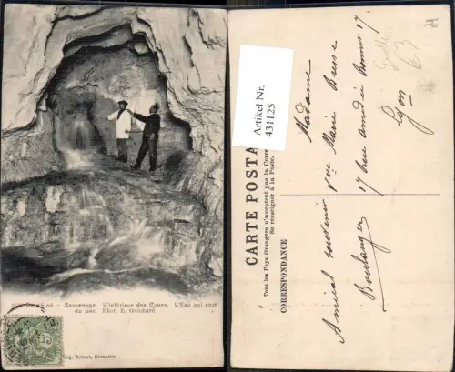 431125,Dauphine Sassenage L interieur des Cuves L Eau qui sort du Lac Höhle Grotte