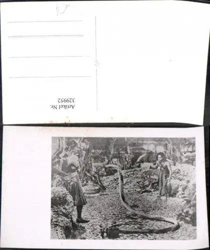 329952,Foto Ak Mann m. Schlange Schlangenbeschwörer