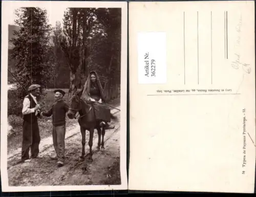362279,Tiere Frau reitet a. Pferd Männer Types de Paysans Pyreneens