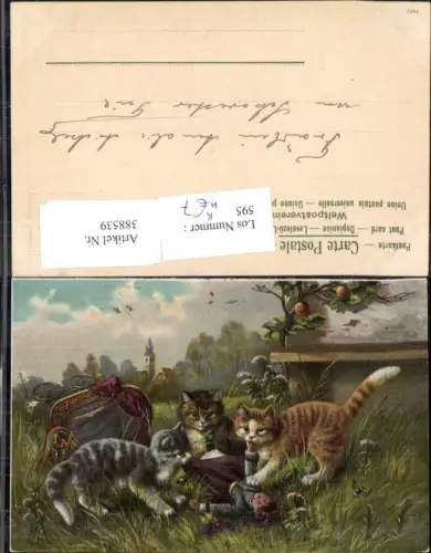 388539,Künstler Ak Tiere Katzen spielen m. Spielzeug Puppe umgefallener Puppenwagen