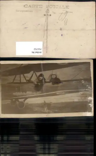 711712 Foto AK Frauen in Flugzeug Doppeldeckerflugzeug Aviatik Aeroplan