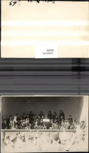 186808,Tiroler Tirol Musikkapelle Auftritt Tracht Leute